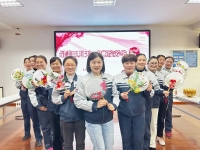 春风十里，不如你笑颜！致最美的你们