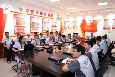 中国18LUCK党委书记杨国明联系基层党组织开展专题党课